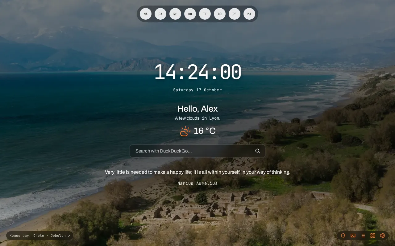 Accueil de Hostux.page : horloge, météo de Lyon, citation, champ de recherche et barre de liens sur une photo de baie.